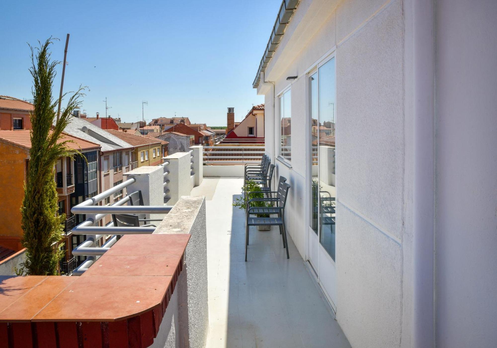 Villa Aurora La Baneza Luaran gambar